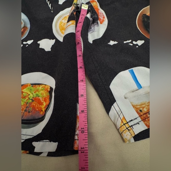 Black Board Shorts size 34 with Hawaii’s favorite foods - Picture 4 of 4